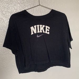 Nike Crop Top